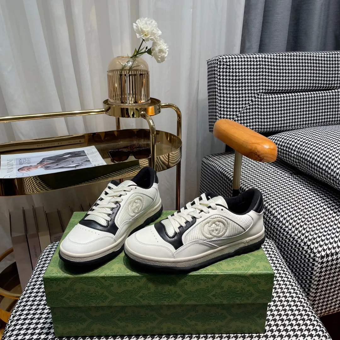 👟👟Ex-factory price 520👟👟 Women's shoes Women's clothing Women's shoes Women's clothing Women's shoes Women's clothing Women's shoes factory Gucci Gucci new dirty shoes MAC80 series ✅ Fully imported anti-counterfeiting thread, not ordinary fluorescent thread ## The tone of retro old money style, full of old money retro feeling❗️ ss23 Really fresh and can't be any fresher~ The foot feel is matched with the bumper~ Cloud-like comfort. Original grained cowhide, contrasting stripes, original satin fabric, original thin soft fabric + cowhide color matching on the inside, original T👟👟factory price U sole, original craftsmanship on the gap edge, no glue and environmental protection♻️ Couple size 35-44 (45.46. Can be customized) Original packaging + printed GUCCI outer box